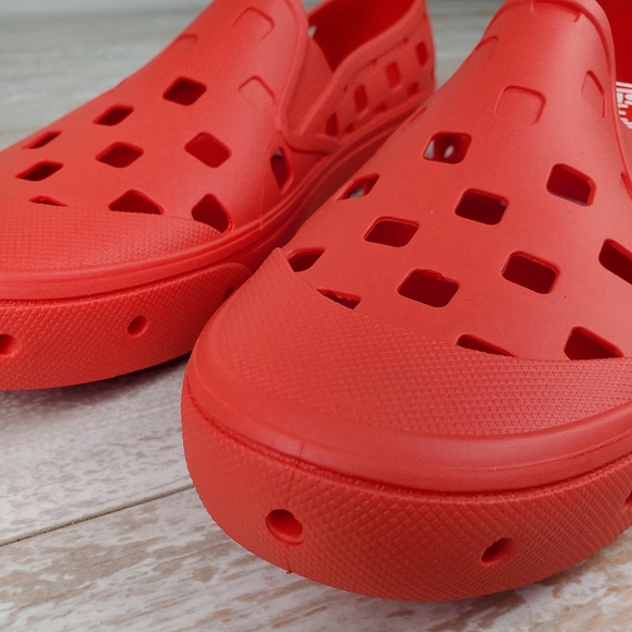 Vans Trek Slip On Red - Picture 3 of 9